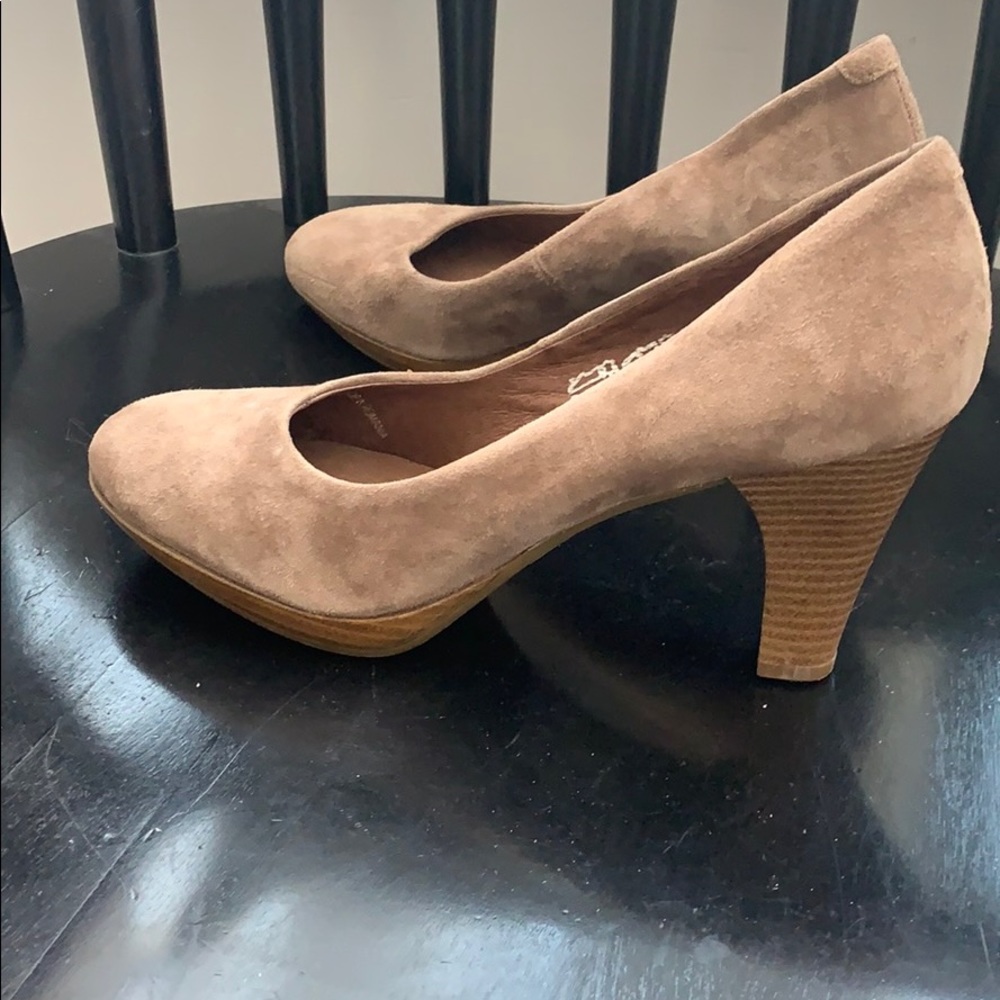 5th Avenue leather/ suede heels
